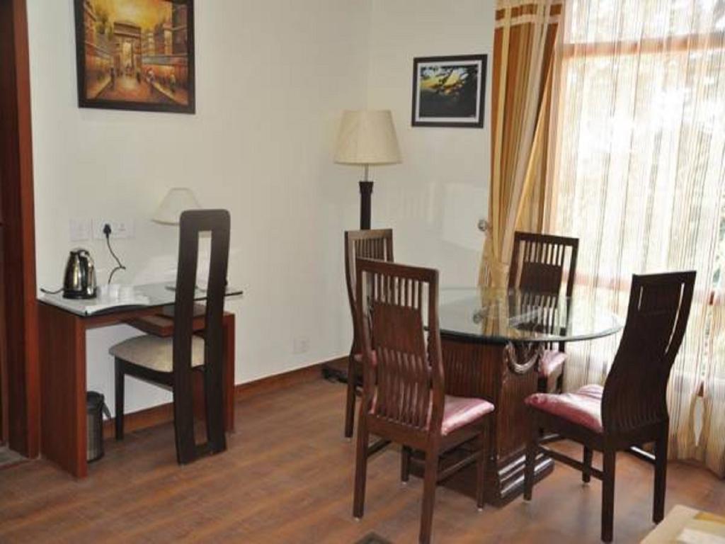 Hotel Southgate Shimla Zewnętrze zdjęcie