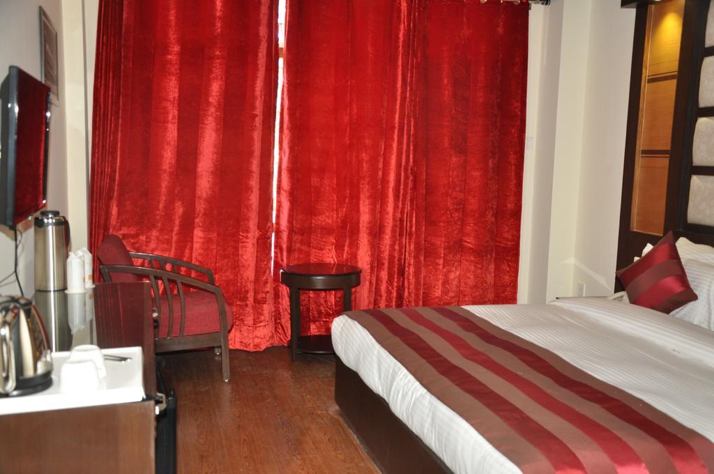 Hotel Southgate Shimla Pokój zdjęcie