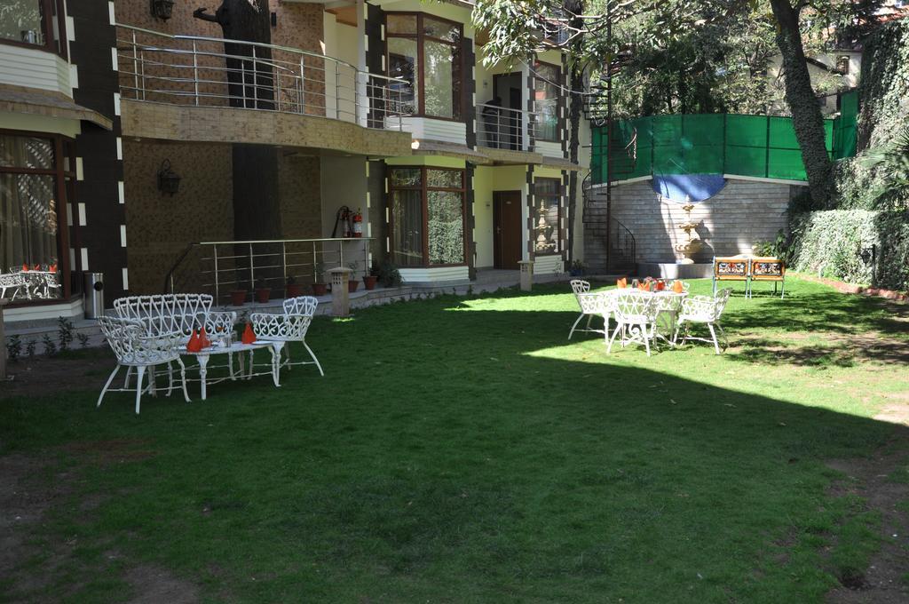 Hotel Southgate Shimla Zewnętrze zdjęcie