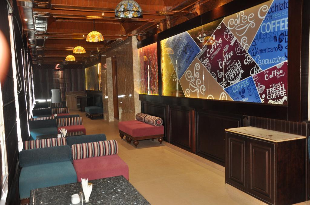 Hotel Southgate Shimla Zewnętrze zdjęcie