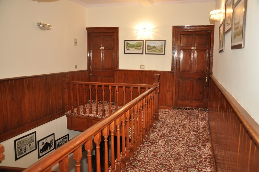 Hotel Southgate Shimla Zewnętrze zdjęcie