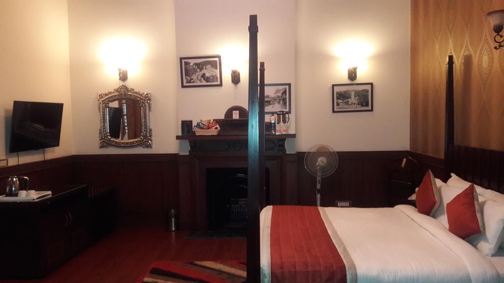 Hotel Southgate Shimla Zewnętrze zdjęcie