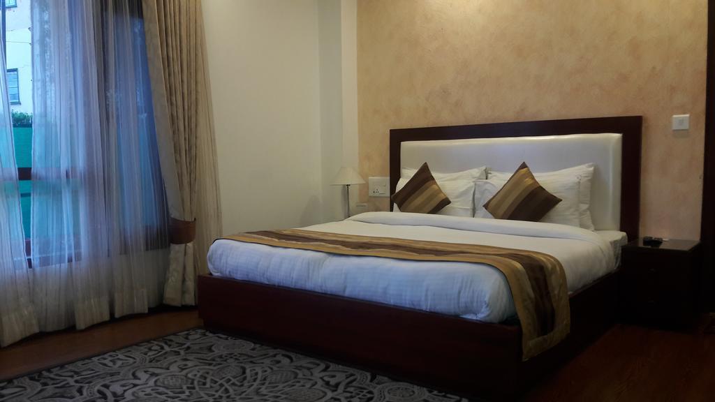 Hotel Southgate Shimla Zewnętrze zdjęcie